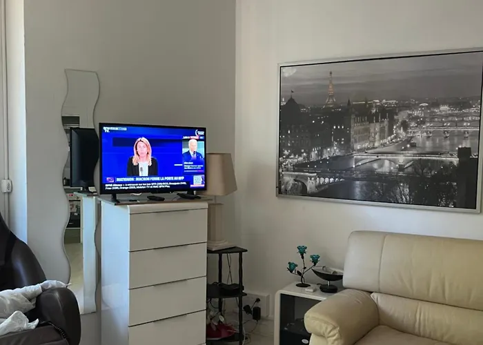 Apartment Small Cosy In *